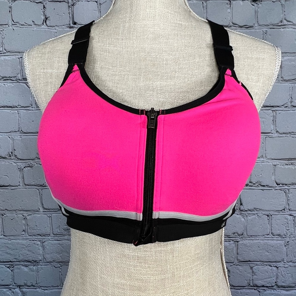 EUC Victoria’s Secret VSX Double Support Sports Bra 38D